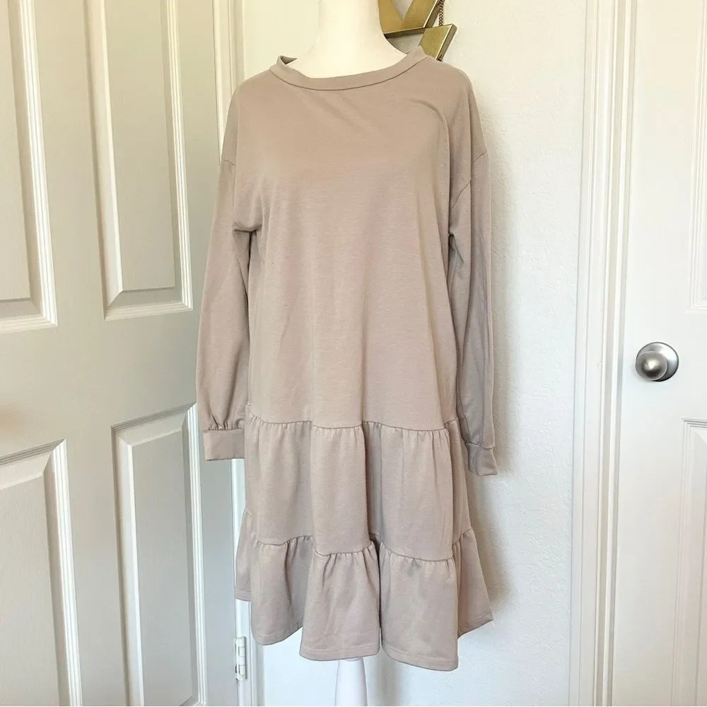 NWOT French Grey Jada French Terry Women’s Long Sleeve Tiered Skater Dress
